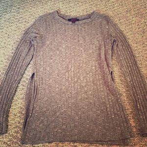 Long sleeve shirt with side slit